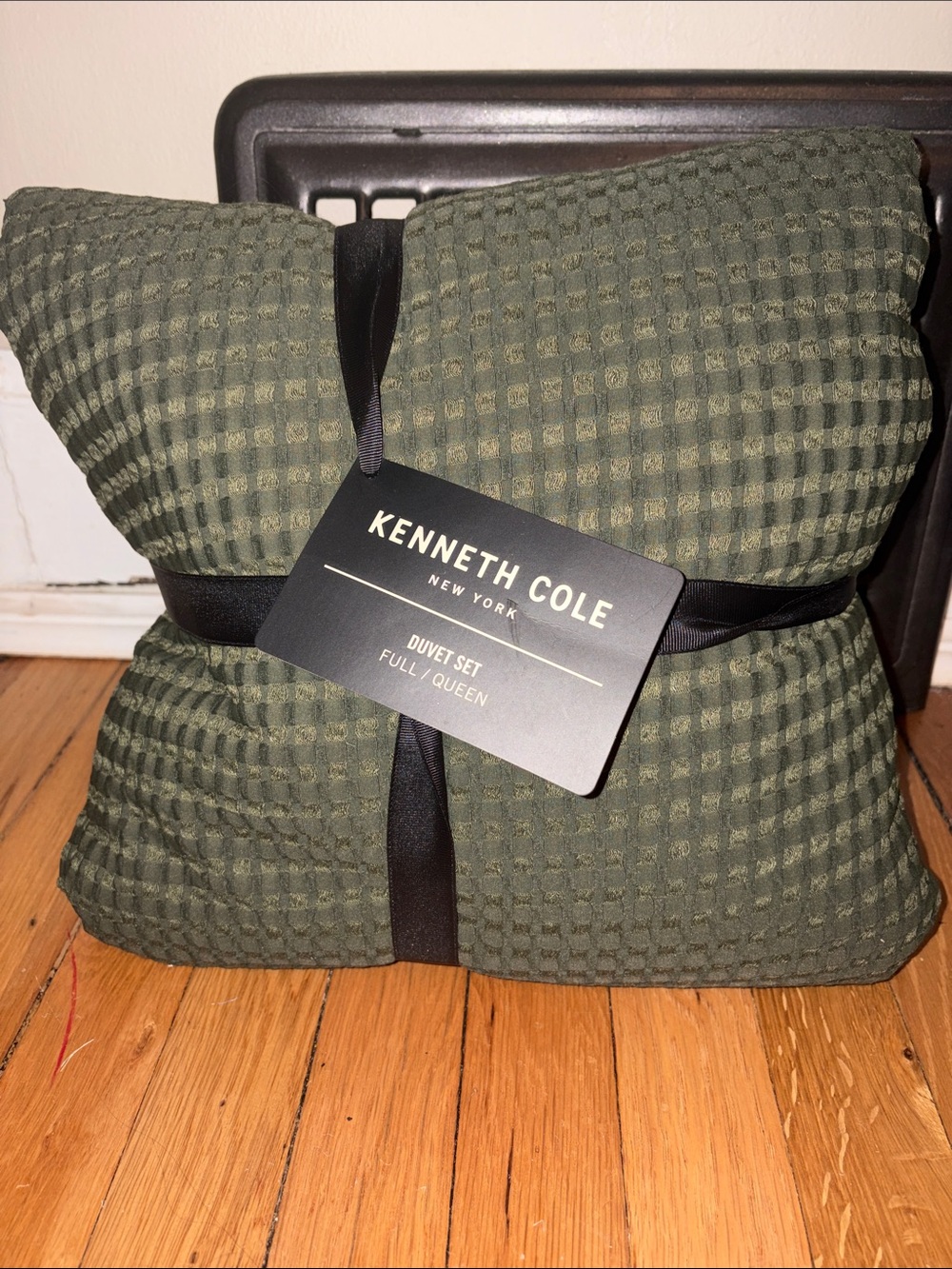 Kenneth Cole Full/Queen Duvet Set